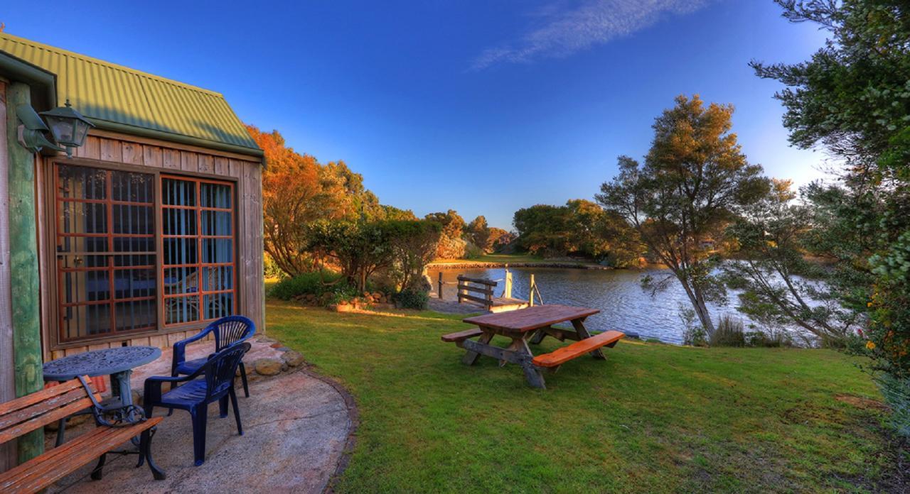 Stanley Lakeside Spa Cabins Dış mekan fotoğraf